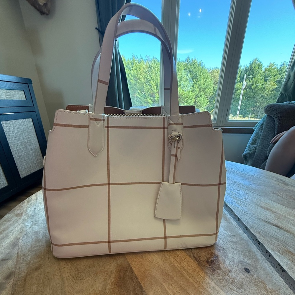 A New Day Casual and Classy Purse White and Brown
